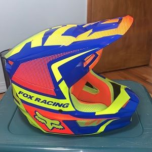 Fox Racing V1 OKTIV HELMET Adult/Men Large